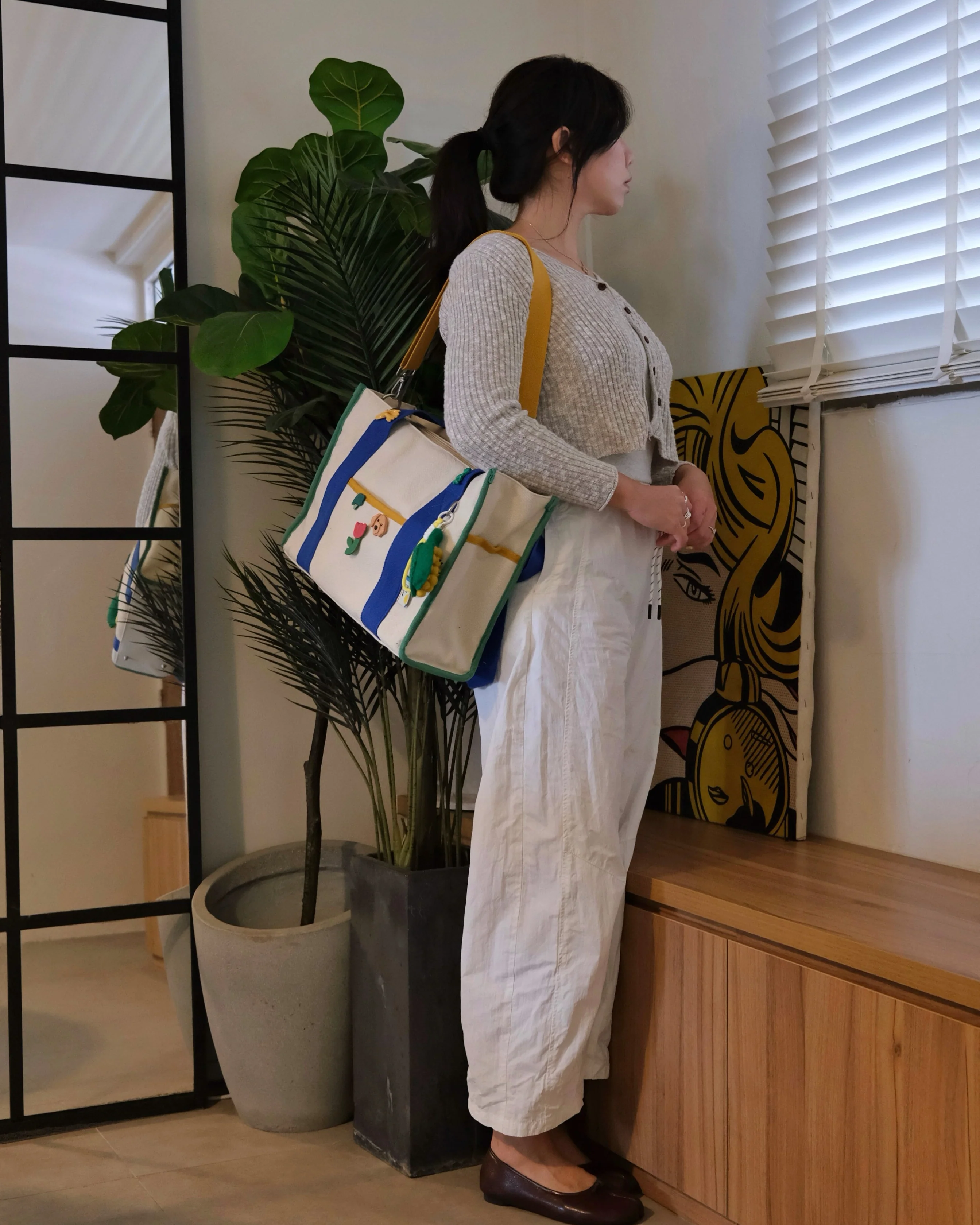 No.1 Laptop Tote V2 - Image 12