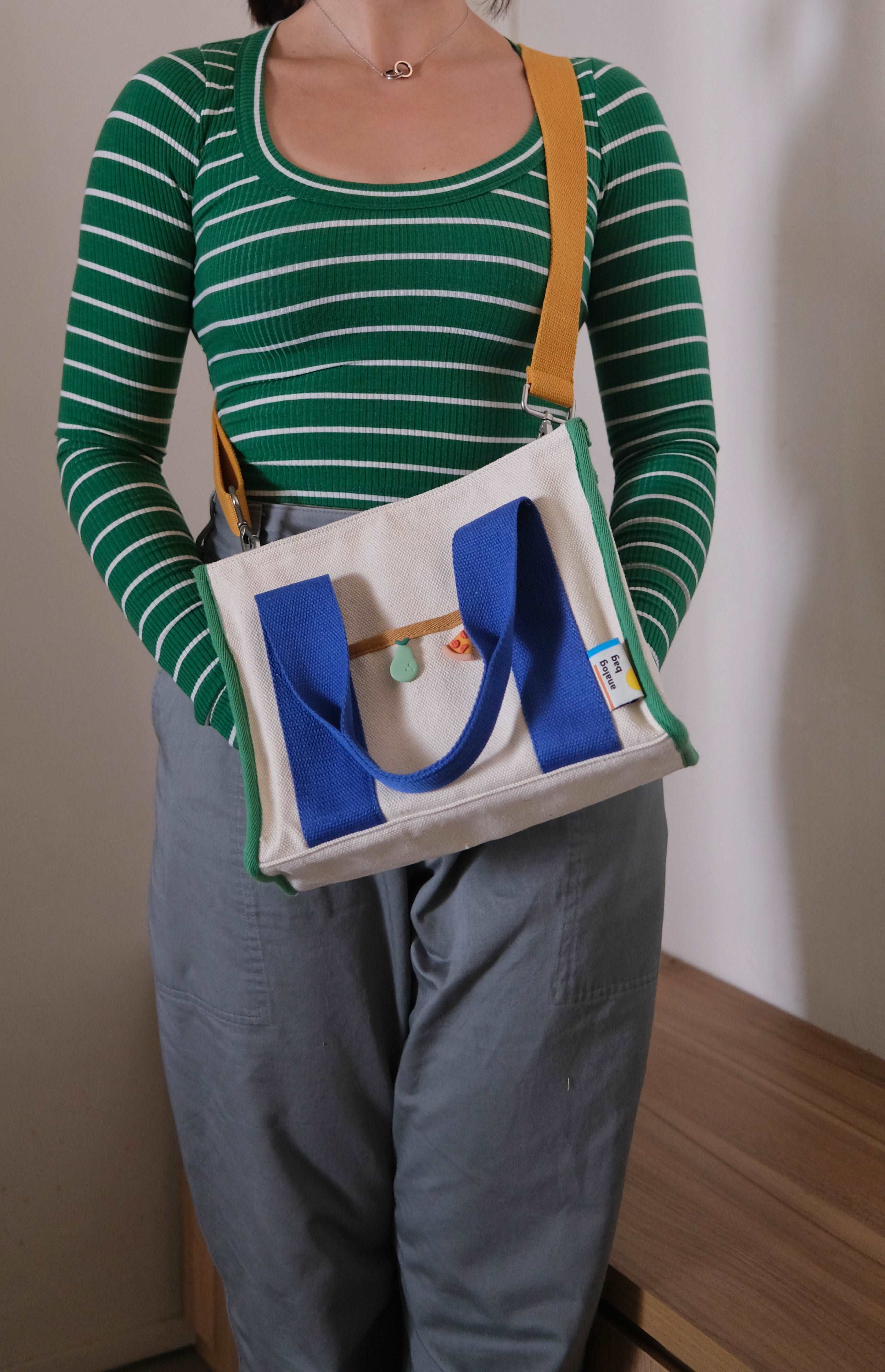 No.10 Medium Tote Bag v3 - Image 12