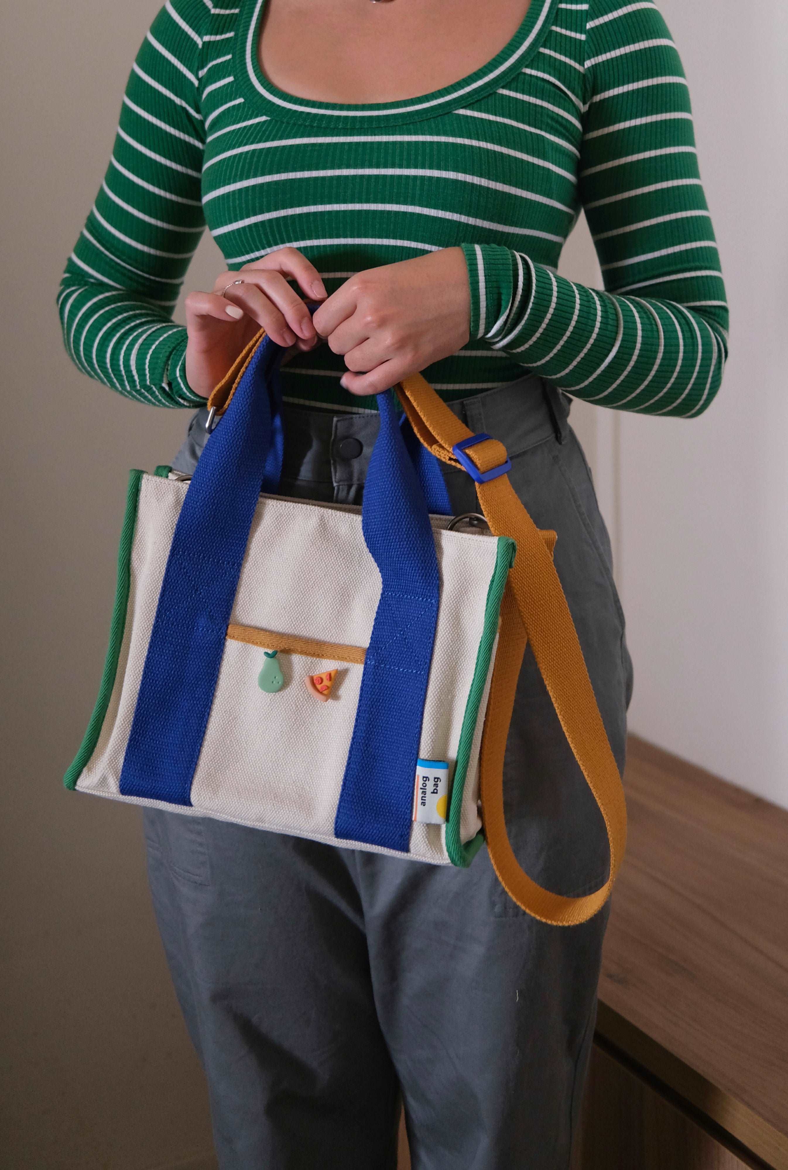 No.10 Medium Tote Bag v3 - Image 13