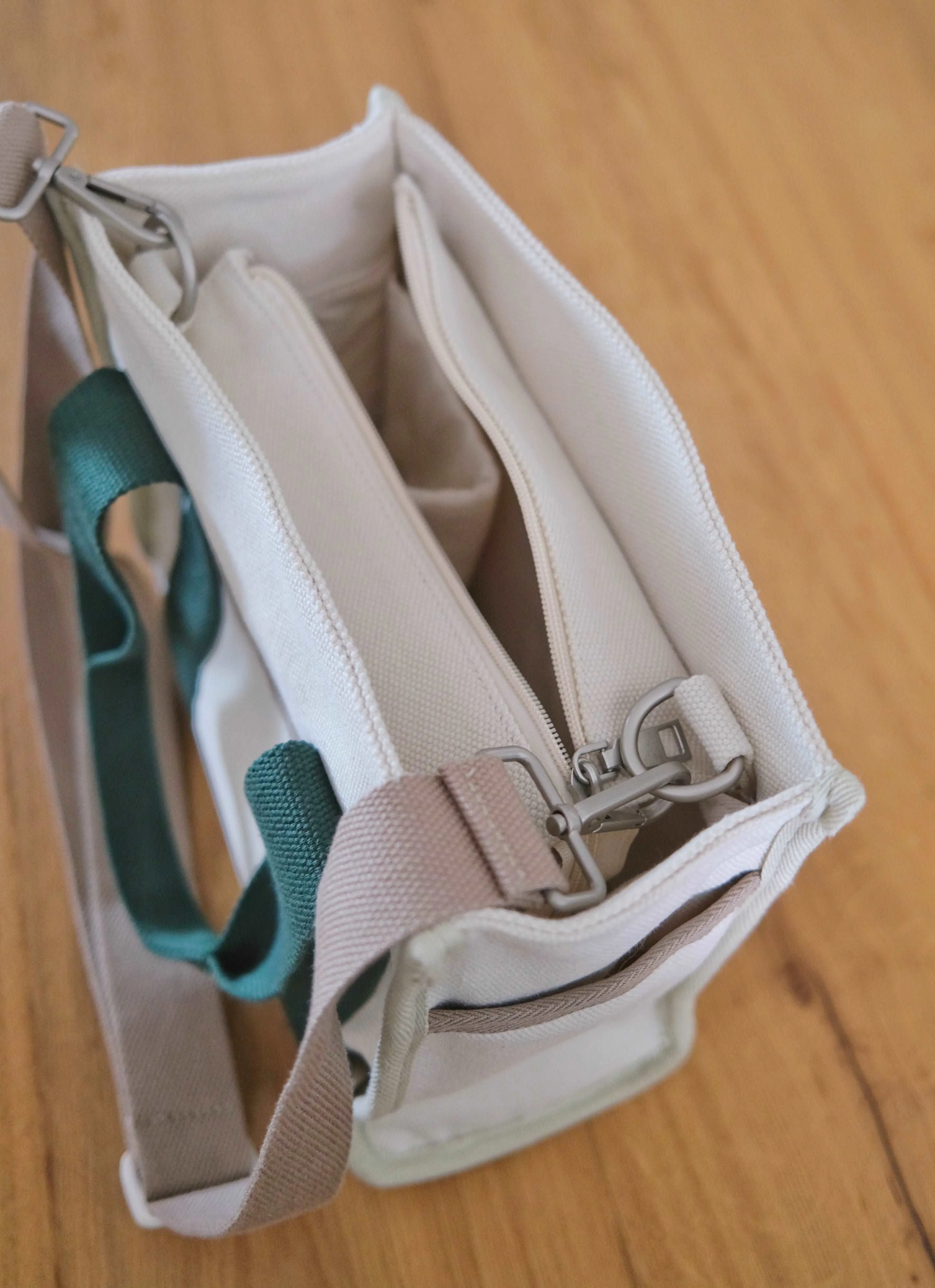 No.10 Medium Tote Bag v3 - Image 17