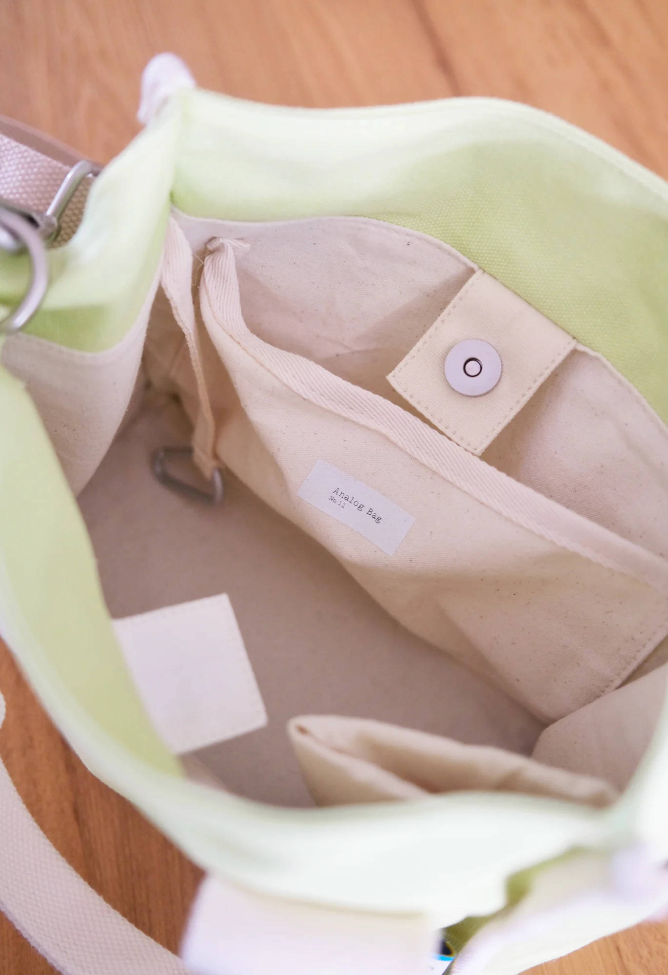 Analog No.11 Medium Tote Bag (Limited Edition) - Image 10