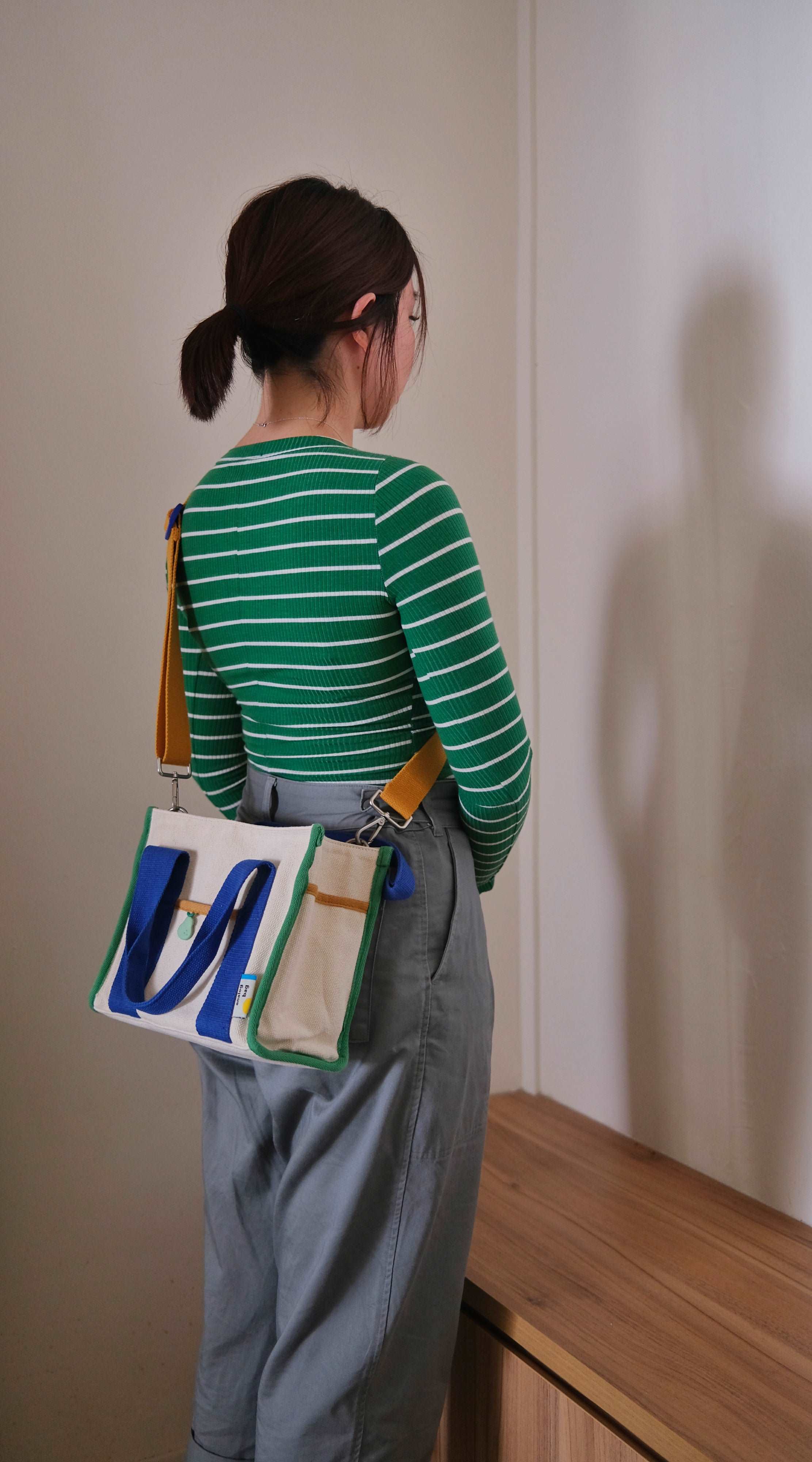 Analog No.15 Medium Tote Bag (Limited Edition) - Image 7