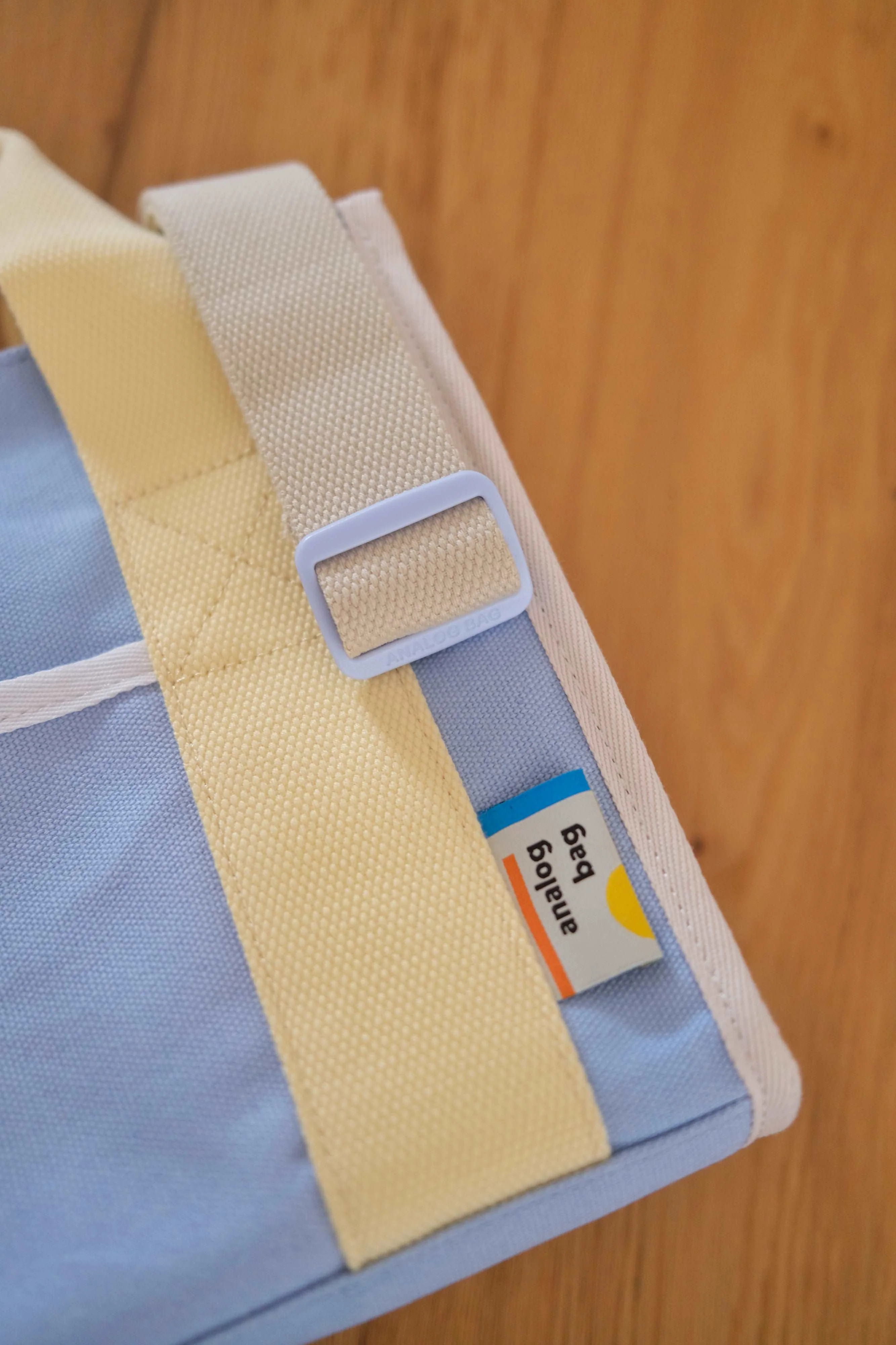 No.17 Medium Tote Bag v3 - Image 10