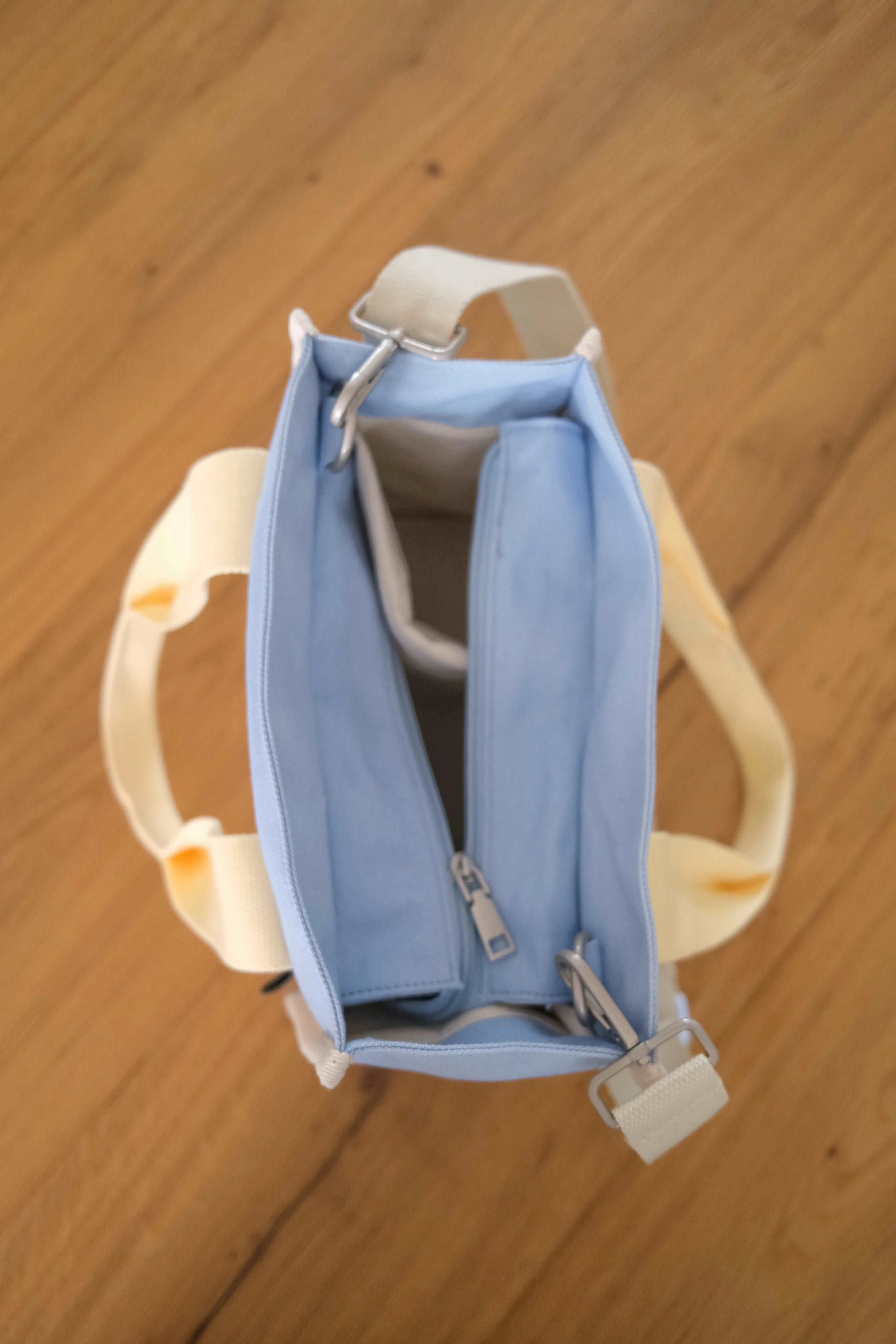 No.17 Medium Tote Bag v3 - Image 13