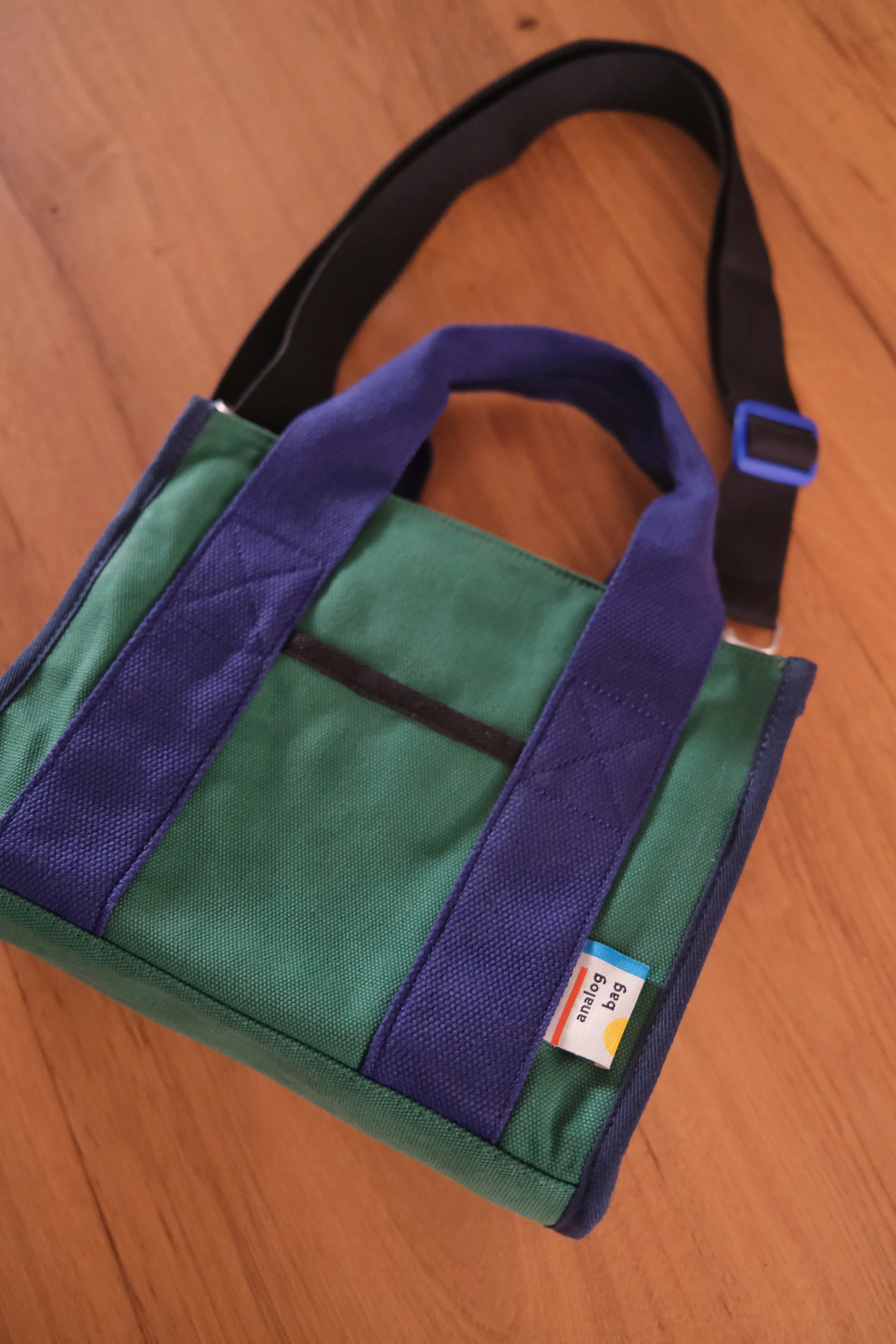 Analog No.20 Medium Tote Bag (Limited Edition) - Image 9