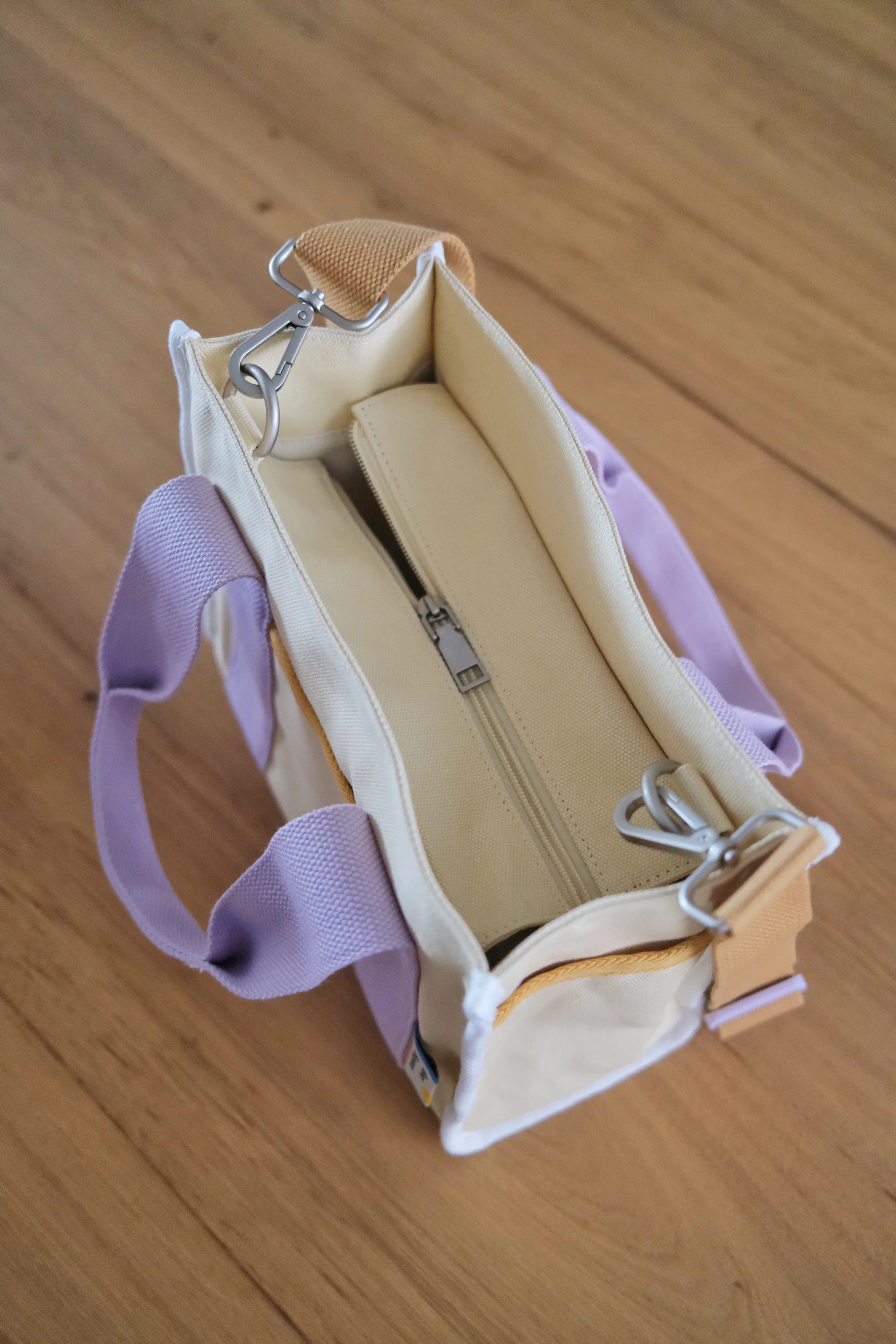 Analog No.21 Medium Tote Bag (Limited Edition) - Image 21