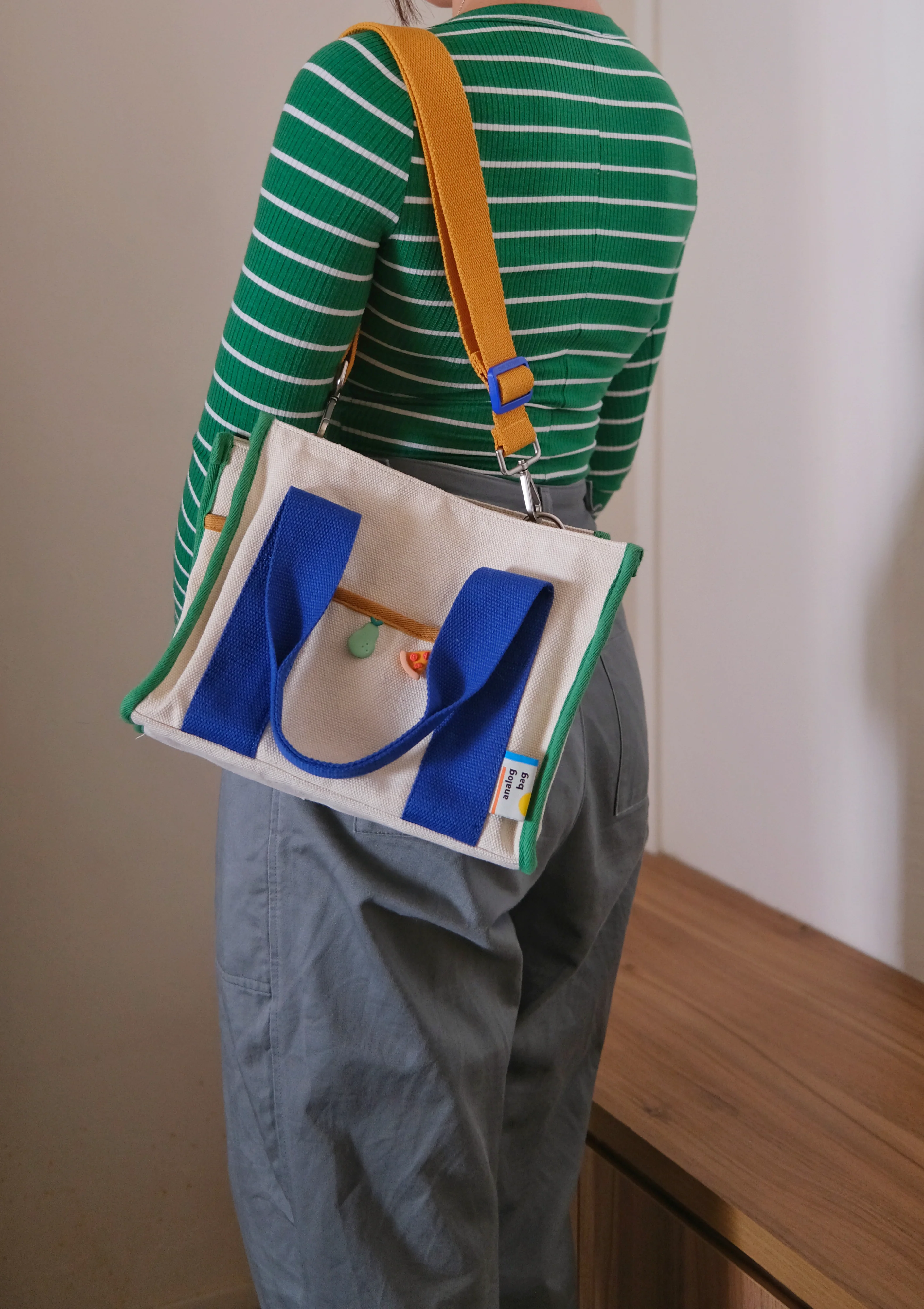 Analog No.23 Medium Tote Bag (Limited Edition) - Image 5