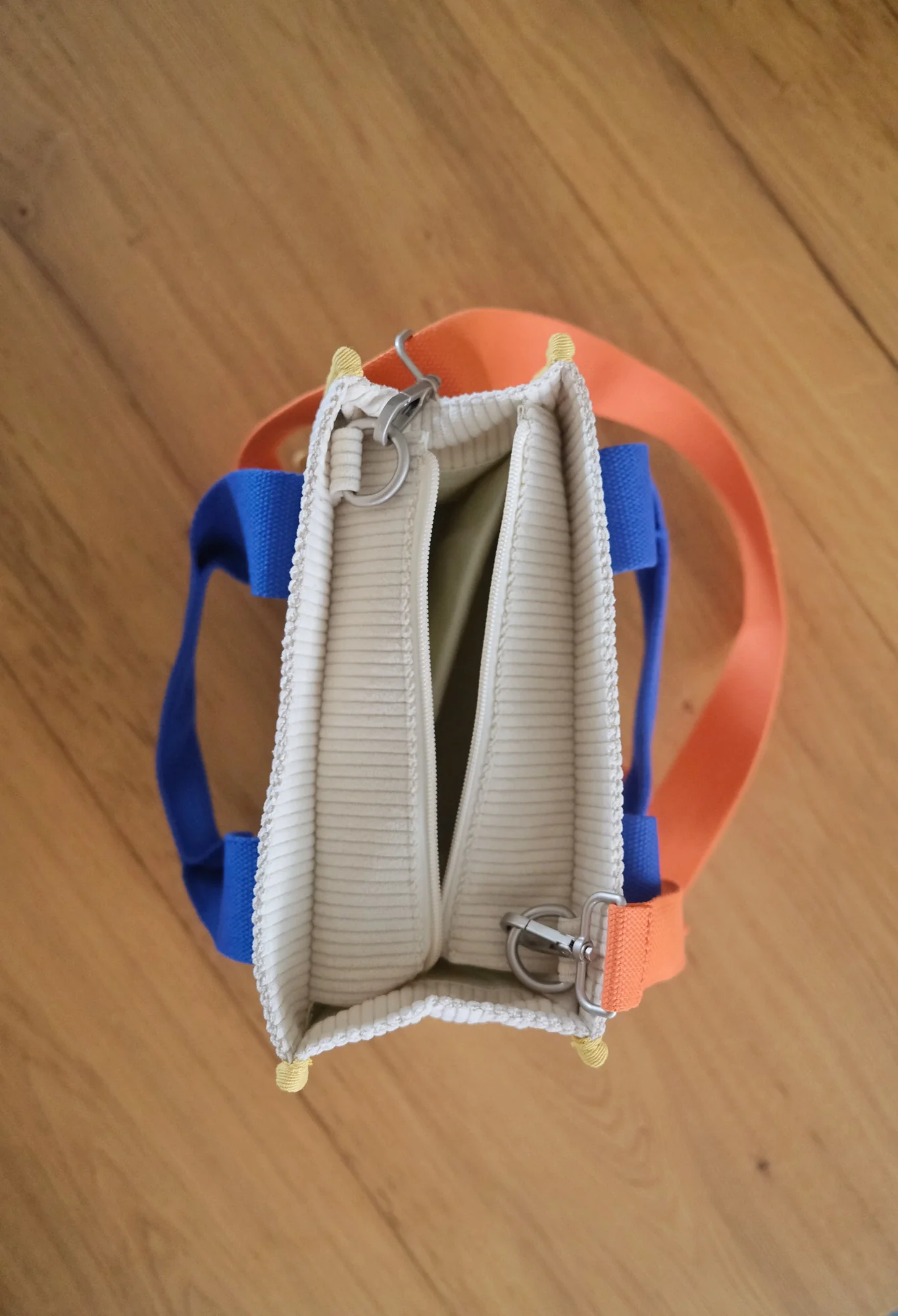 Analog No.29 Medium Tote Bag (Limited Edition) - Water Repellent Corduroy - Image 14