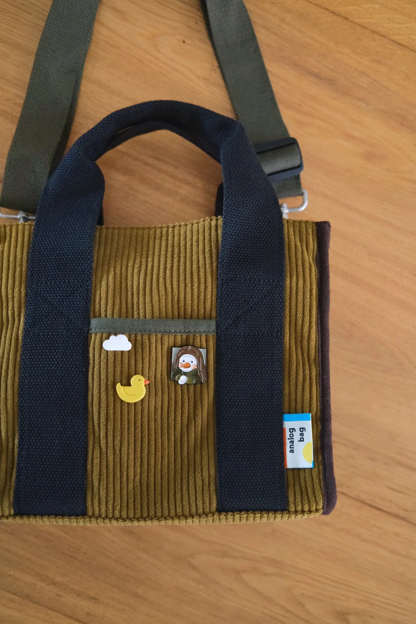 Analog No.31 Medium Tote Bag (Limited Edition) - Water Repellent Corduroy - Image 6
