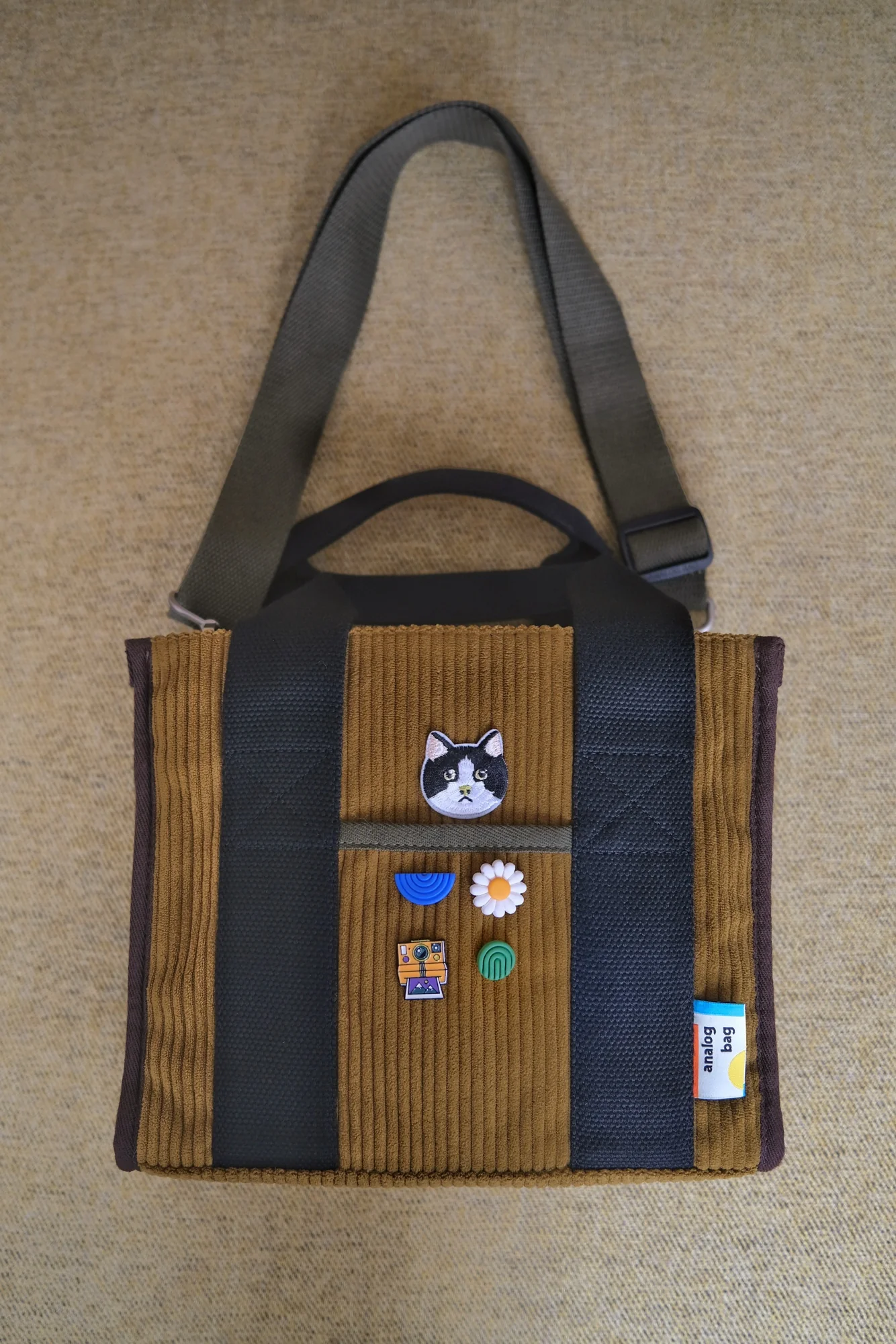 Analog No.31 Medium Tote Bag (Limited Edition) - Water Repellent Corduroy - Image 7