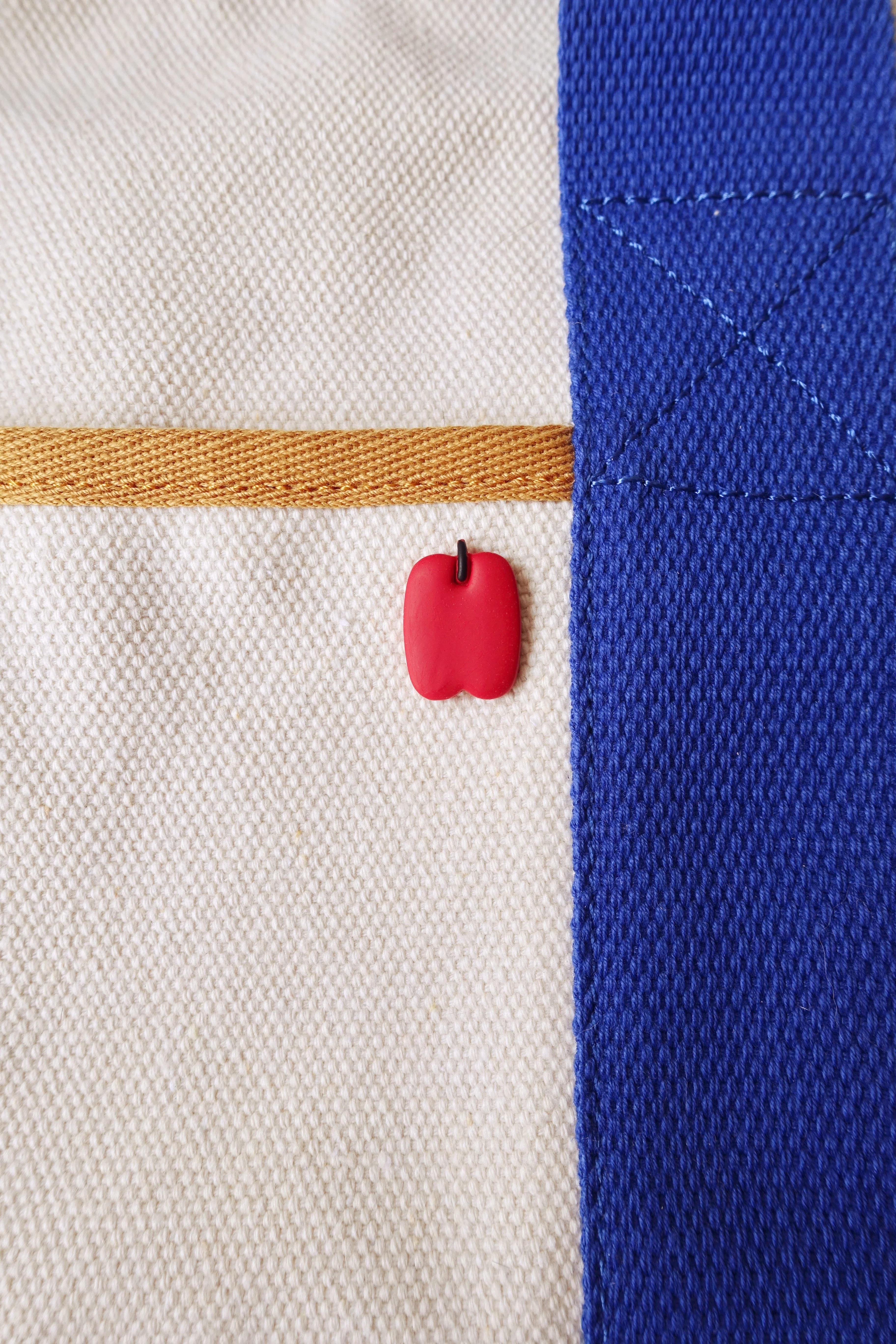 Apple Bobbin