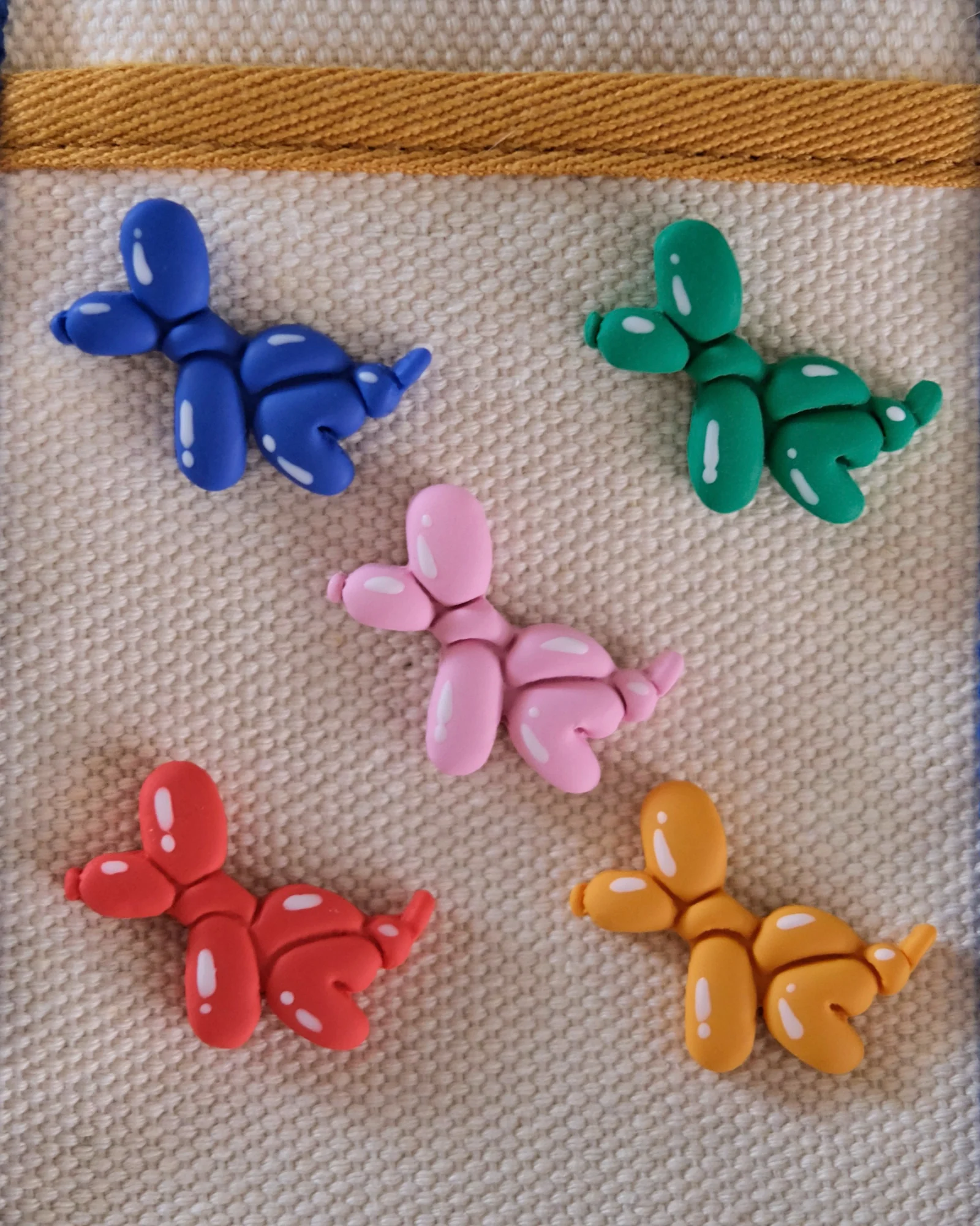 Balloon Dog Bobbin