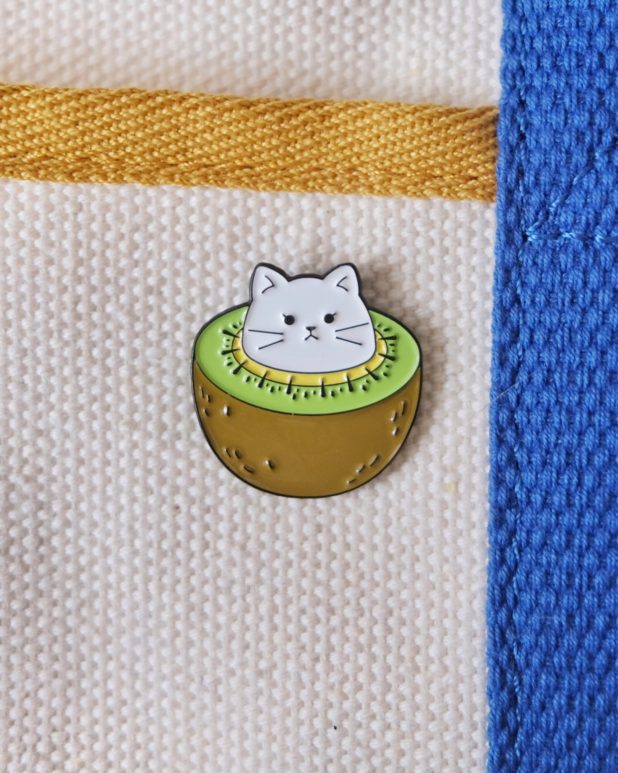 Kiwi Cat Enamel Pin