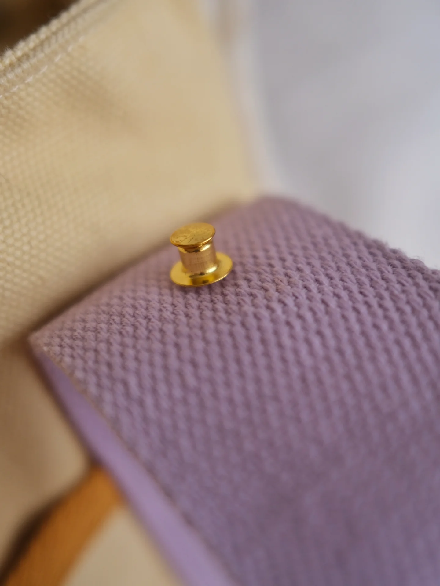 Locking pin backing - Image 3