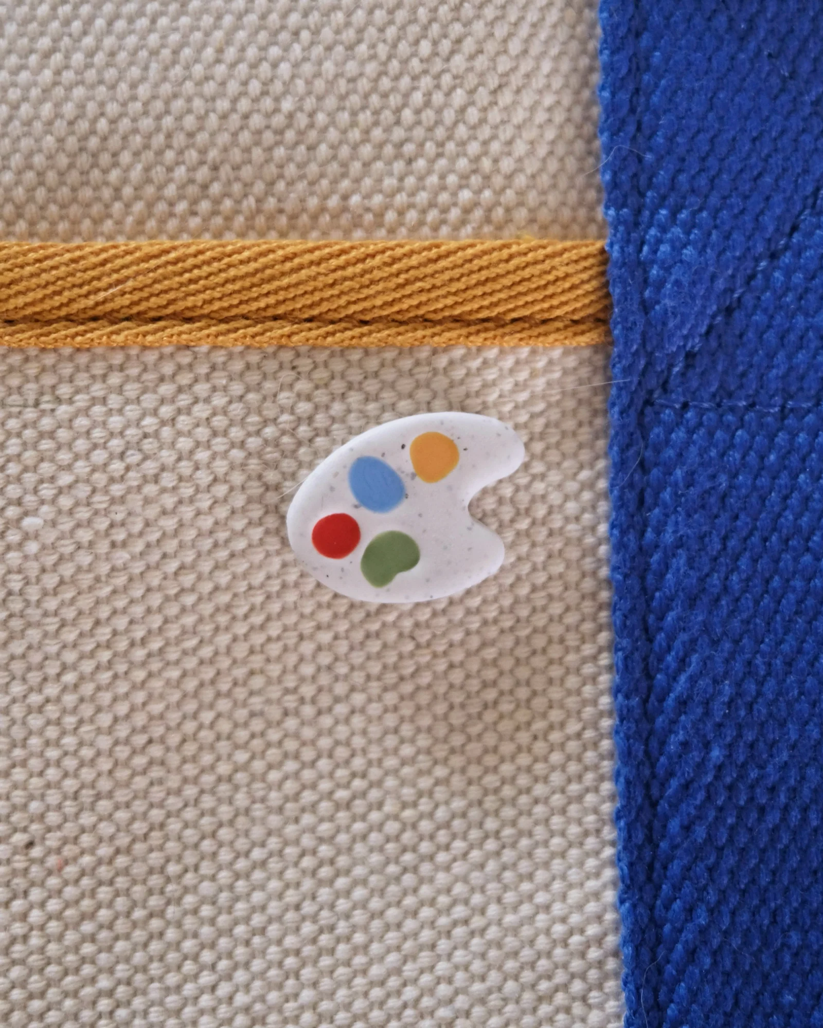 Art Palette Pin / Bobbin 🎨
