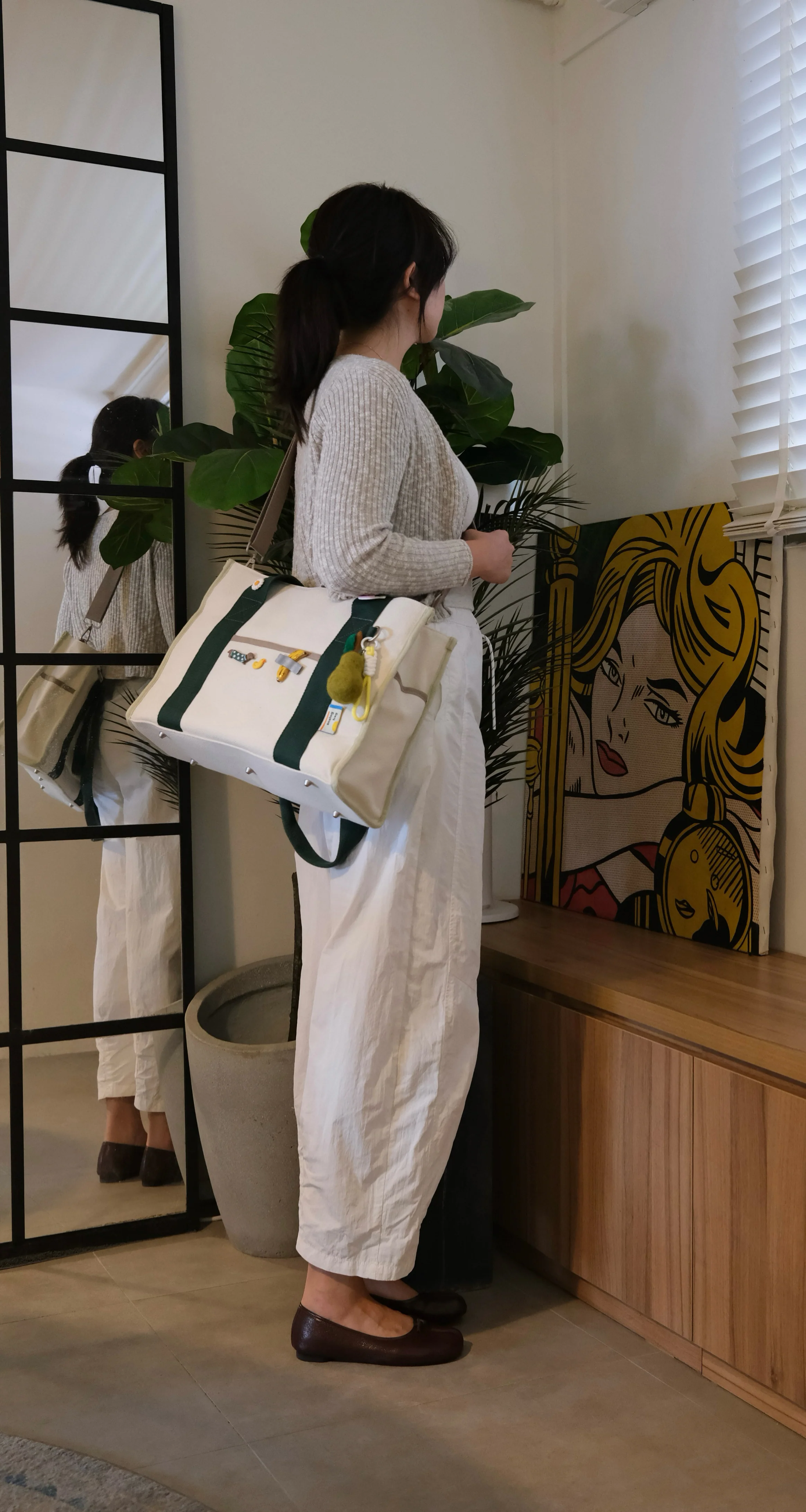 No.10 Laptop Tote V2 - Image 11