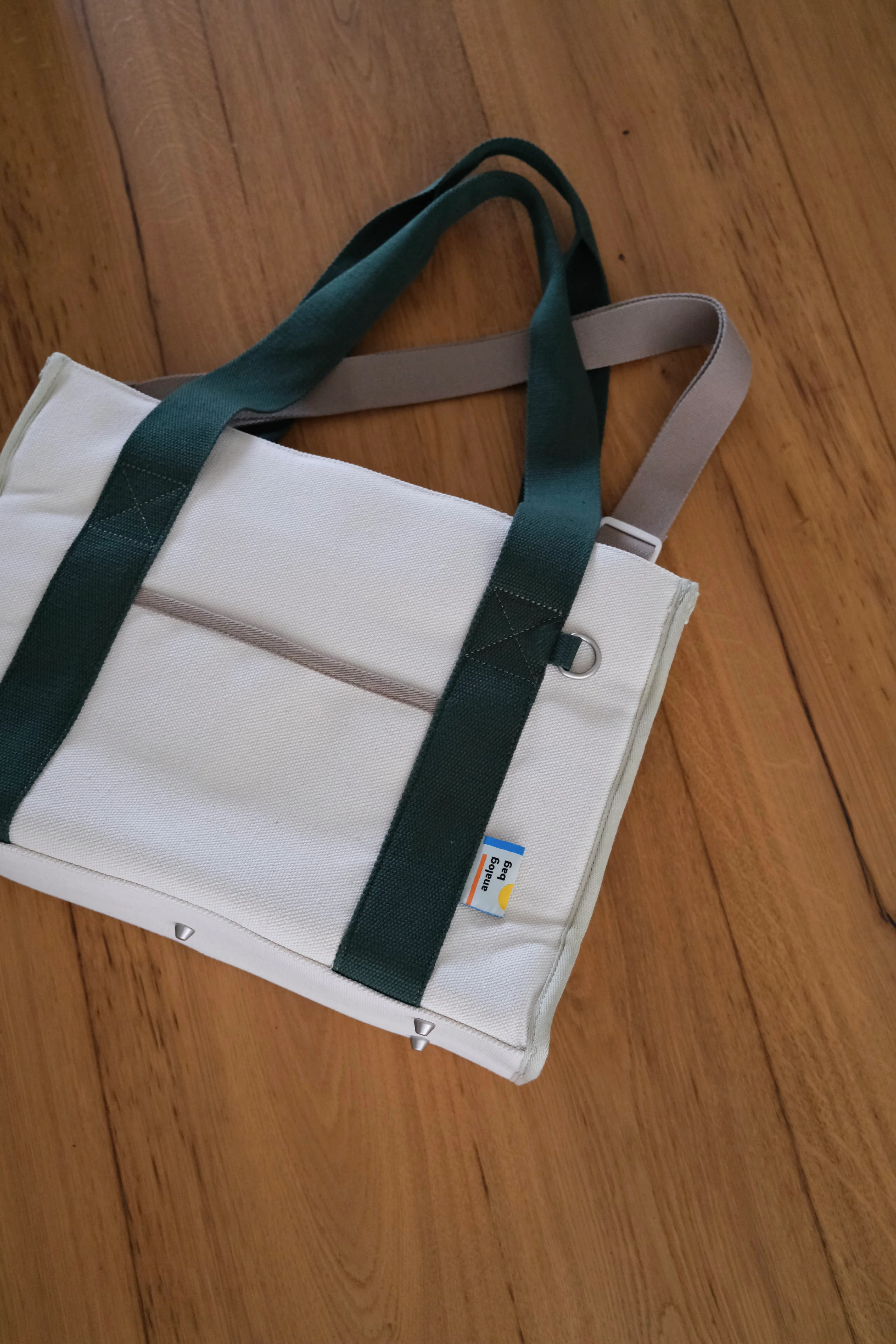 No.10 Laptop Tote V2 - Image 15