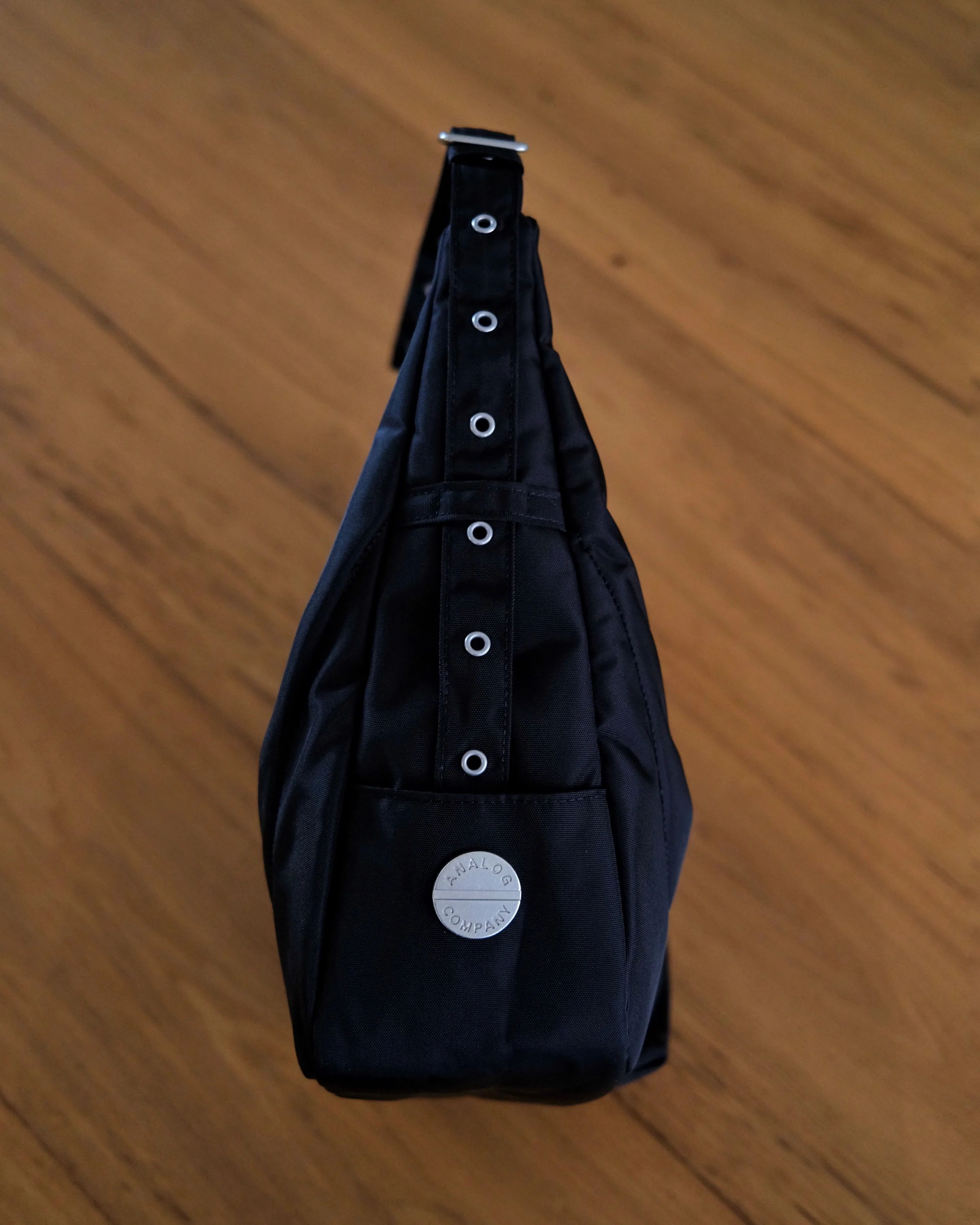 The Medium Utility Bag - Noir - Image 10