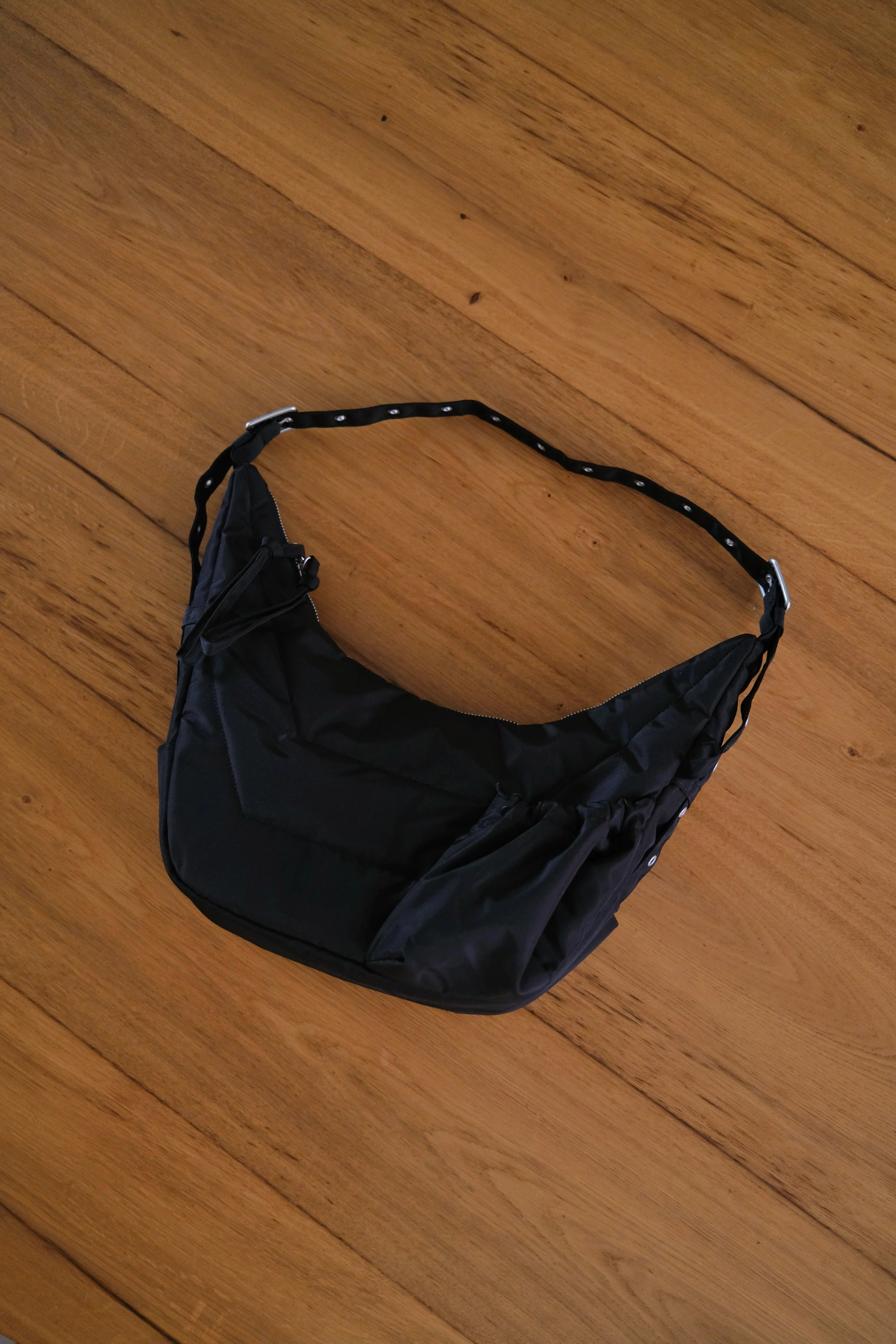 The Medium Utility Bag - Noir - Image 16