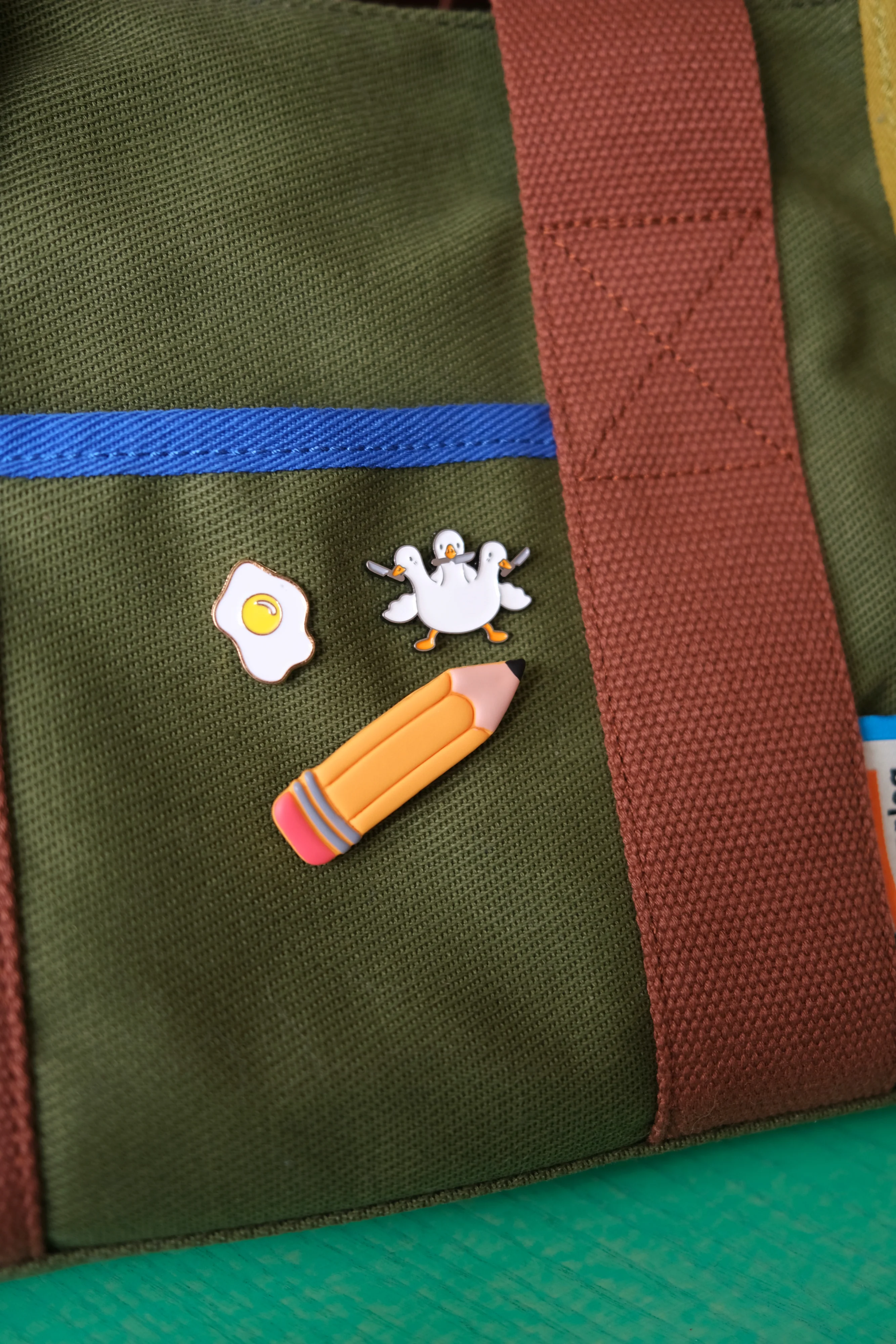 Triple Goose with Knife Enamel Pin - Image 5
