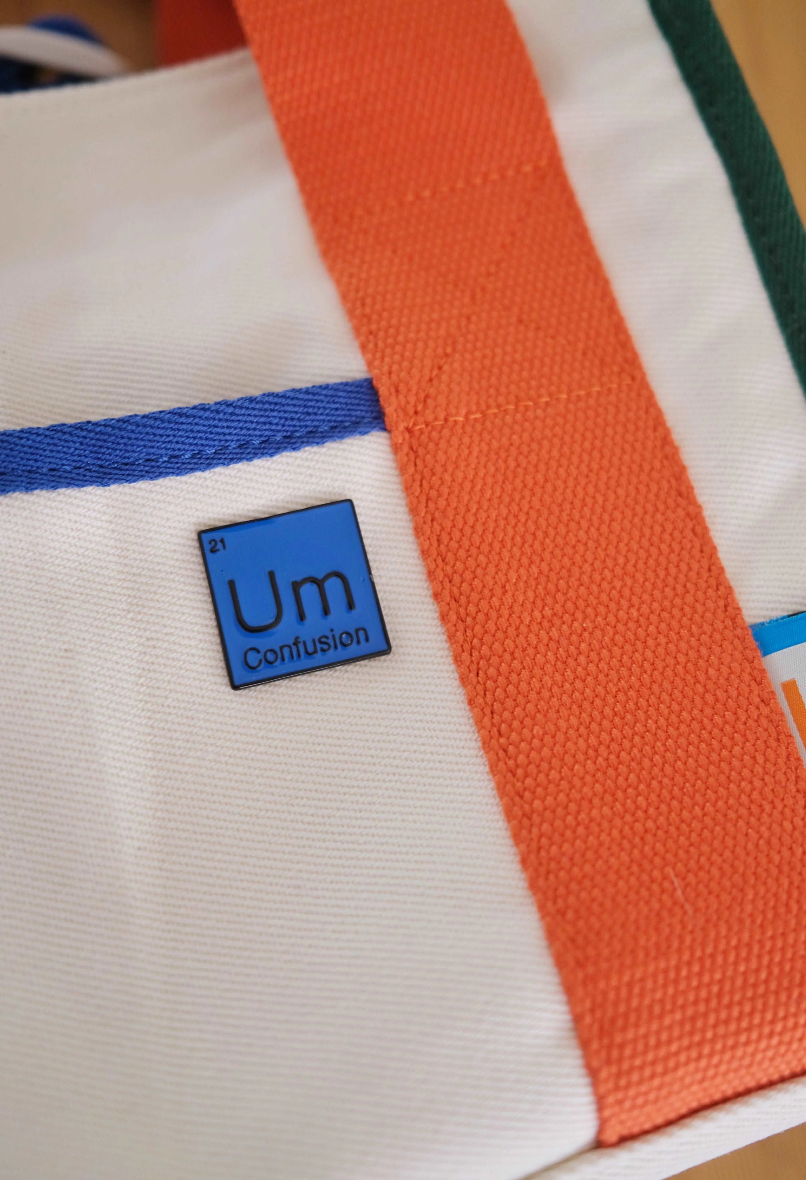 "Um" Enamel Pin - Image 3